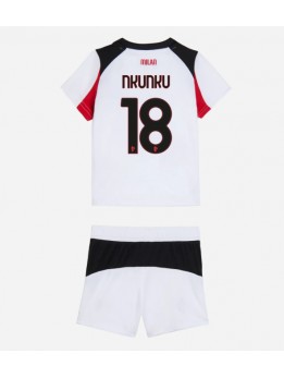 Billige AC Milan Christopher Nkunku #18 Bortedraktsett Barn 2025-26 Kortermet (+ Korte bukser)